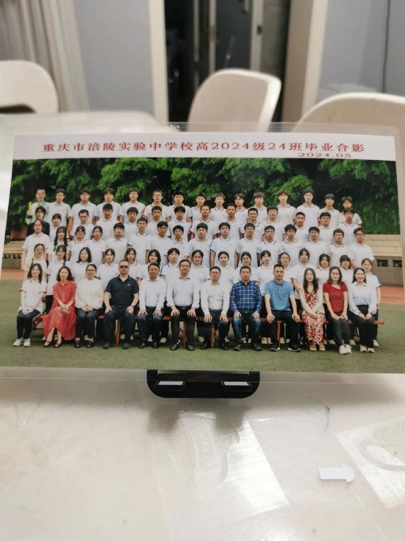 身无分文的右小死如何赚钱?他做幕外战争的真实心态是什么?