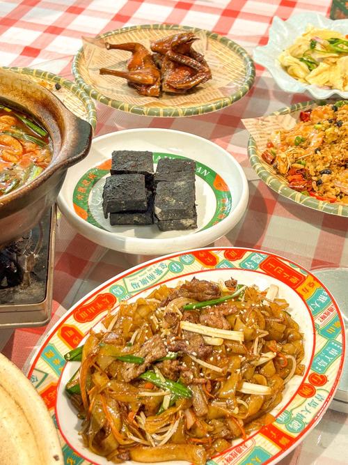 蜜疯直播app下载最新版本，高颜值主播在线唱歌跳舞等你来撩！