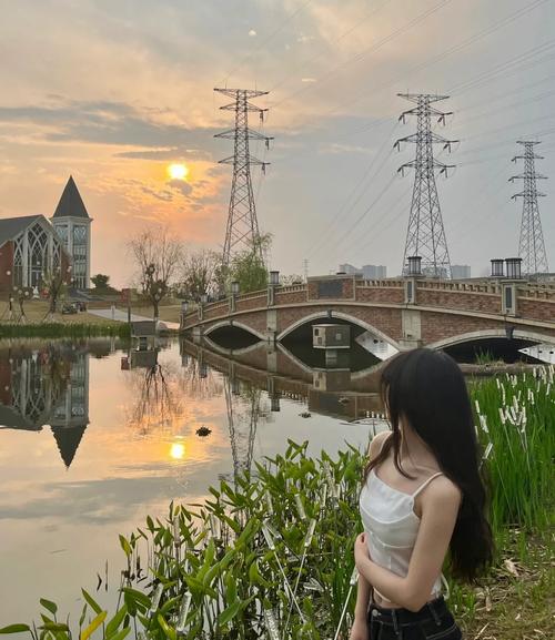 蜜疯直播app下载最新版本,高颜值主播在线唱歌跳舞等你来撩!