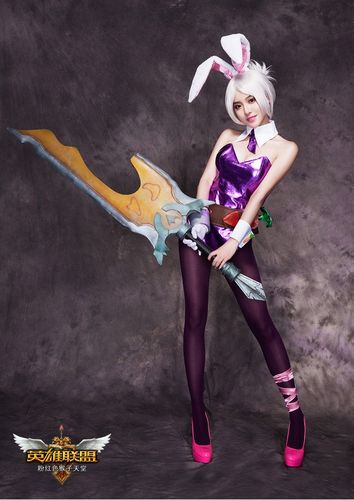 英雄联盟兔女郎瑞文:粉丝热议与COS秀翻全场