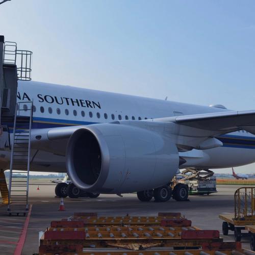 破解疯狂猜图航空公司谜题,轻松识别全球航司标志