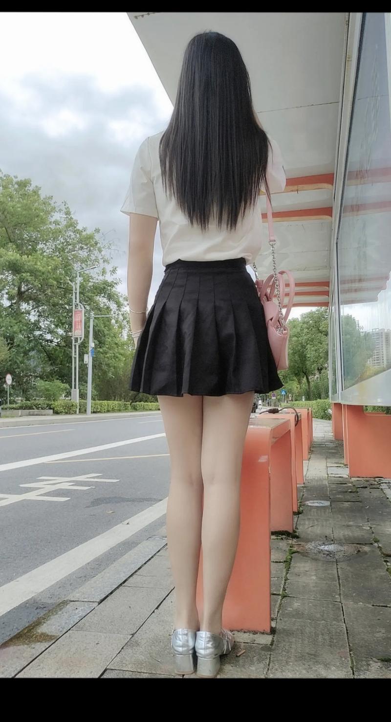 雯雅婷桌面精灵手机版有吗?安卓苹果用户看这里!