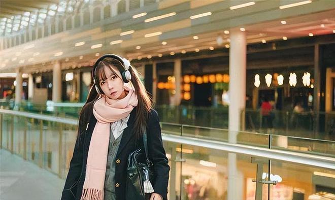 小鸟酱黑白双丝油滑好看吗?宅男必看系列分享!