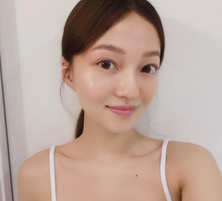 谁有刘冬素颜的照片？看完你就知道她美不美！