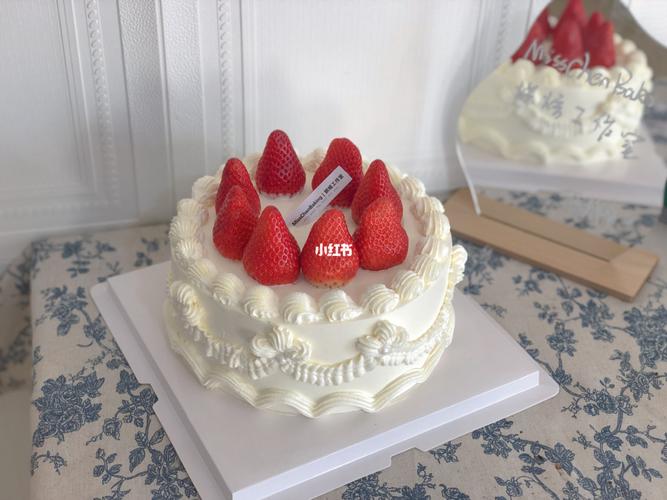 蚂蚁偷蛋糕怎么办？教你几招搞定这些小馋嘴！