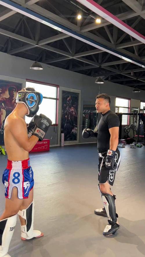 男散打连招有哪些组合?这几套拳腿组合实战很管用!