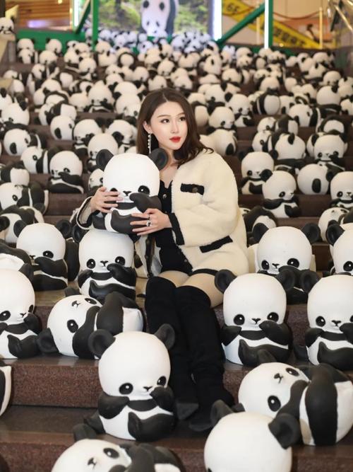 炫舞休闲社区熊猫娃娃在哪?很多人都在问的答案来了!