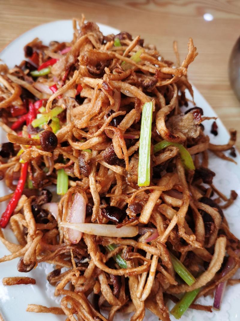 渔梦湖附近有什么好吃的?美食推荐别错过!