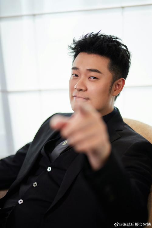 lol陈赫现在还玩吗？带你回顾他的精彩游戏瞬间！