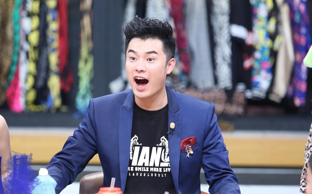 lol陈赫现在还玩吗？带你回顾他的精彩游戏瞬间！