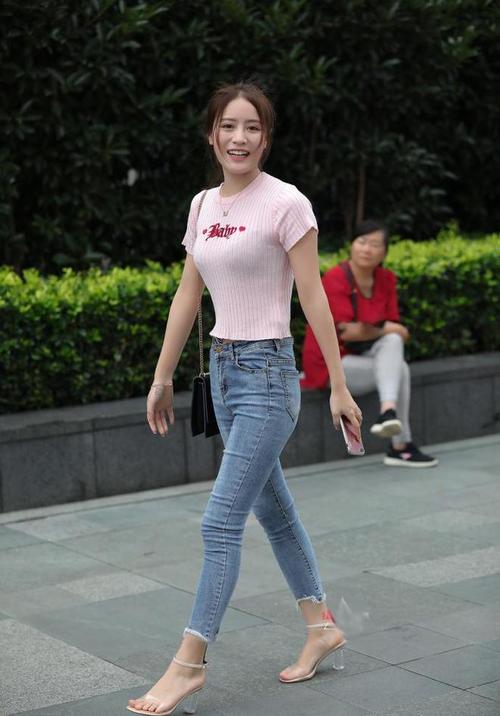 李雨晴的妈妈是谁？了解一下她的真实身份！