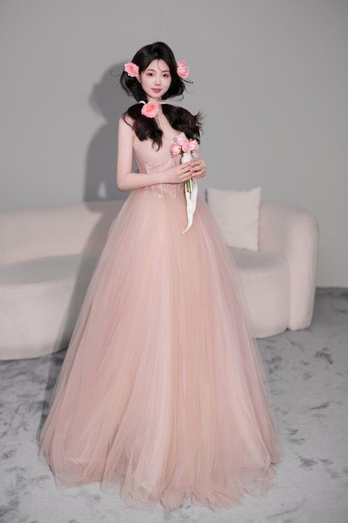 梦幻婚纱店怎么选？资深人士教你做决定！