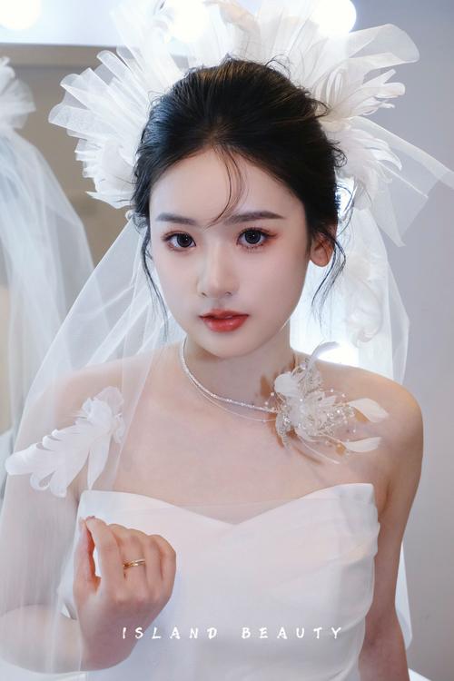 梦幻新娘造型推荐，让你成为婚礼最靓的仔！