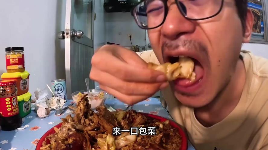 两男一马是什么?这个网络热梗是怎么来的?