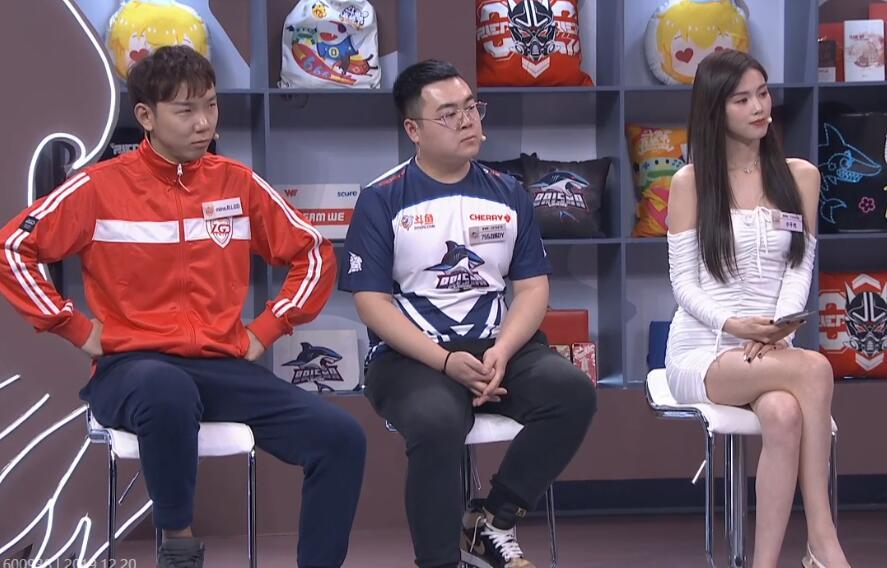 cf夜玫瑰h(cf所有属性女角色)