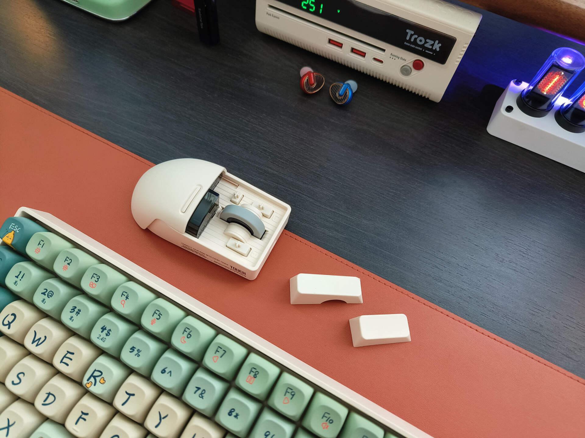 cf按键精灵,cf自雷挂是什么?