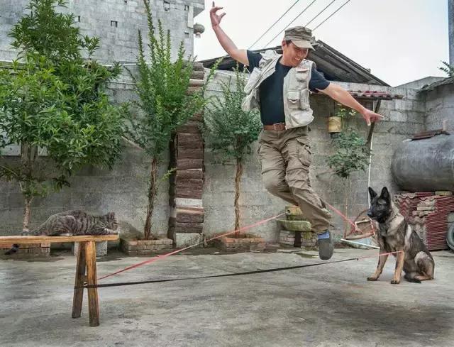 汉子哥是谁,哥旁边有个要字读什么?